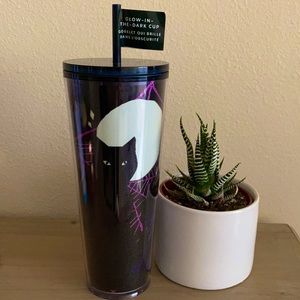 Starbucks Glow in The Dark Venti Cat Tumbler